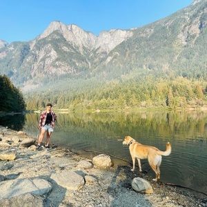 Meet your Posher, Stel Li.